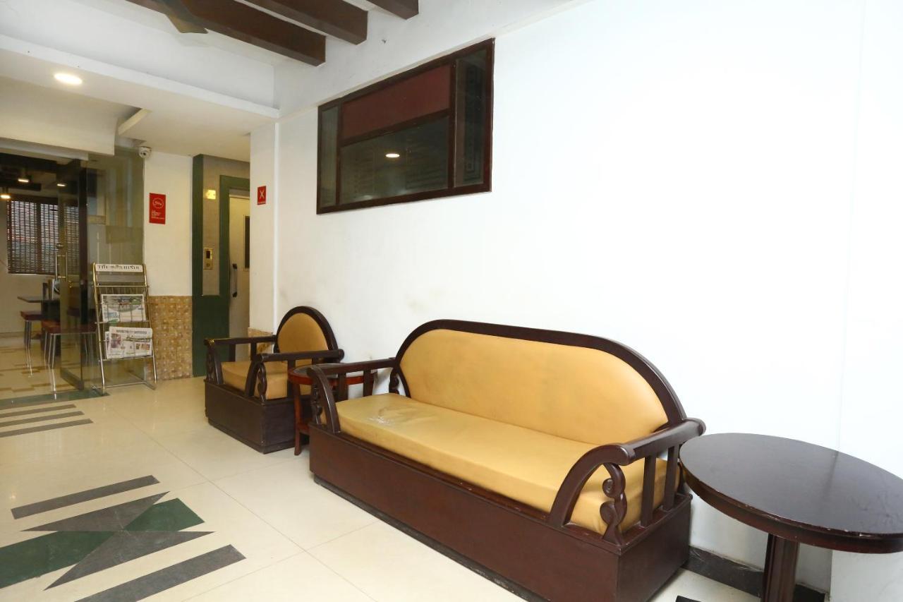 Oyo 15190 Select Residency Hotel Kozhikode Bagian luar foto