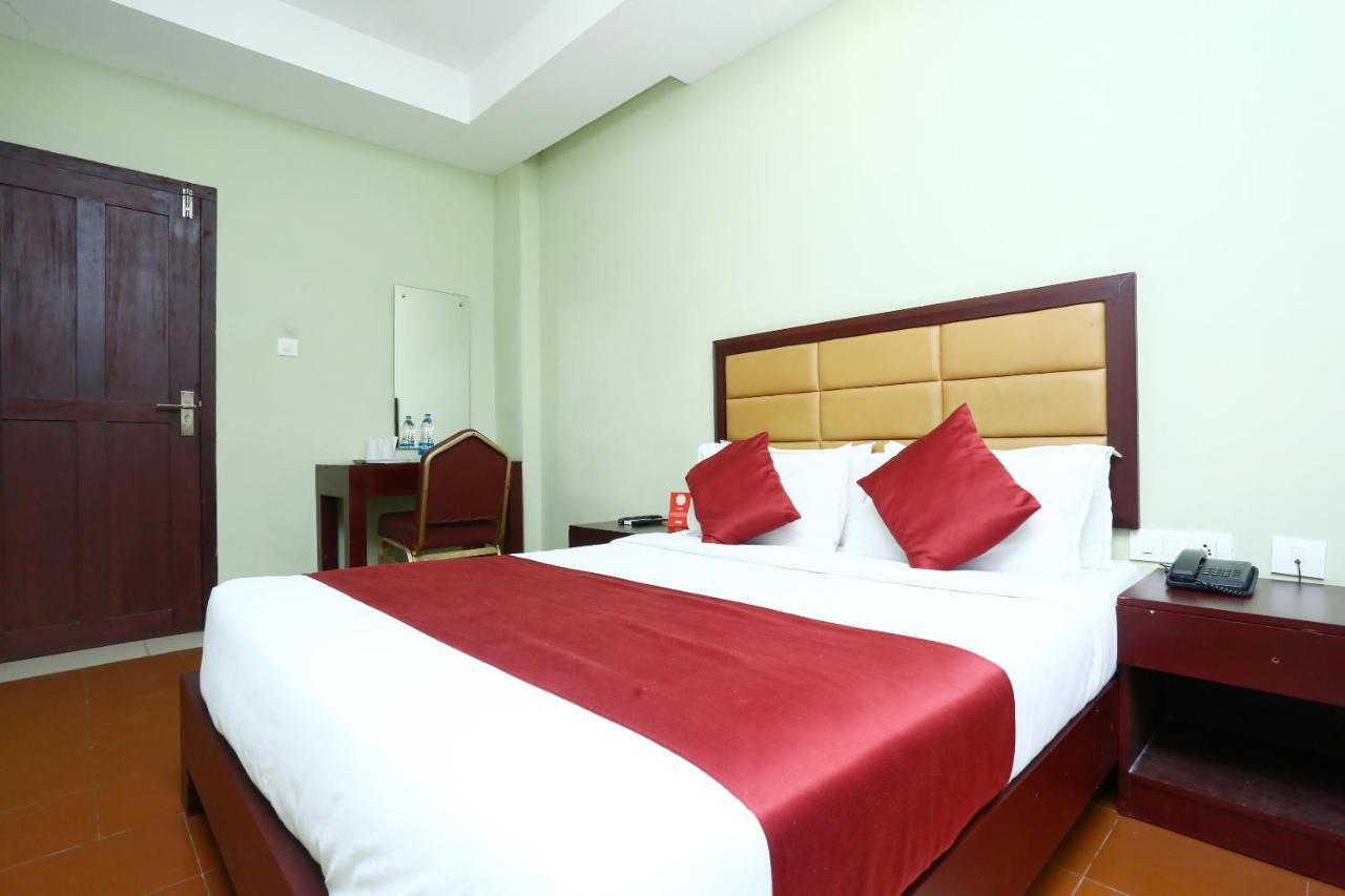 Oyo 15190 Select Residency Hotel Kozhikode Bagian luar foto