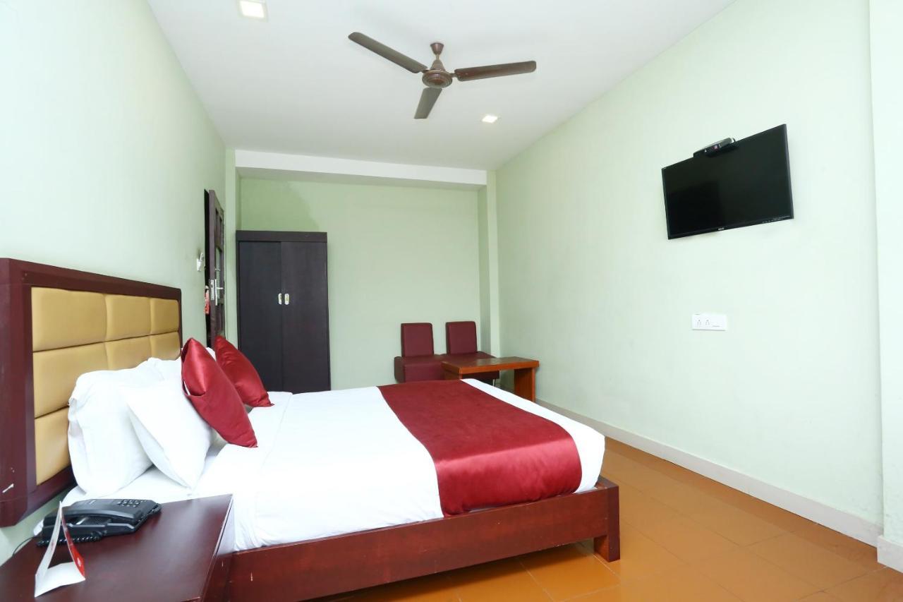 Oyo 15190 Select Residency Hotel Kozhikode Bagian luar foto